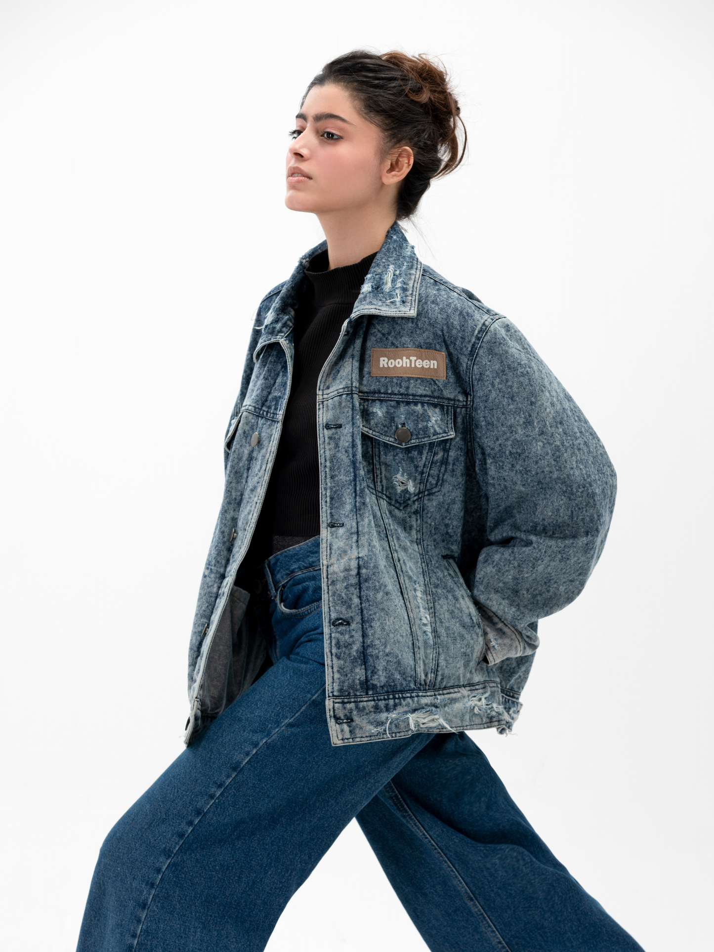 سترة جينز ممزقة مقاومة للأحماض