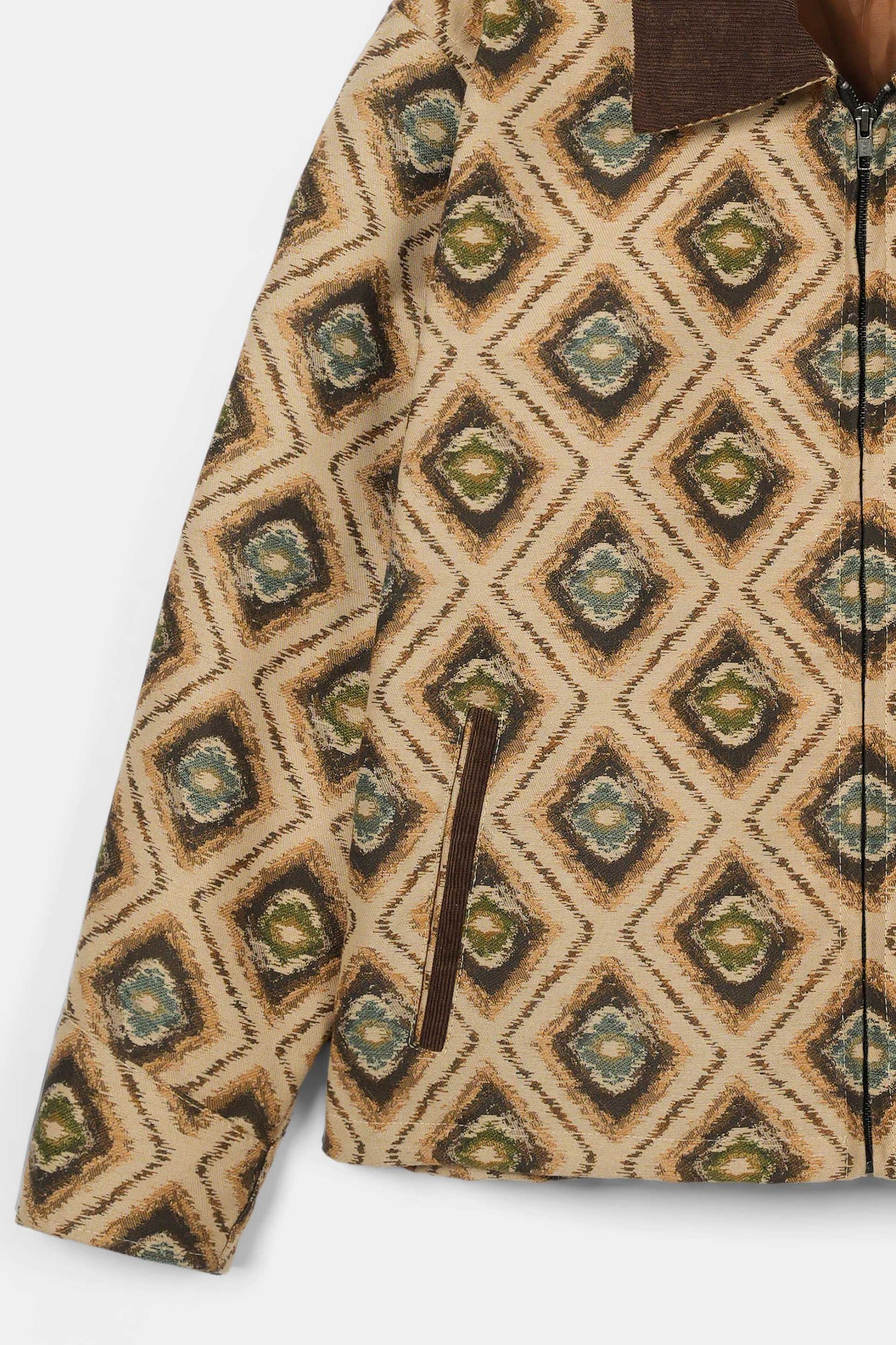 سترة منسوجة من الماس الفاخر