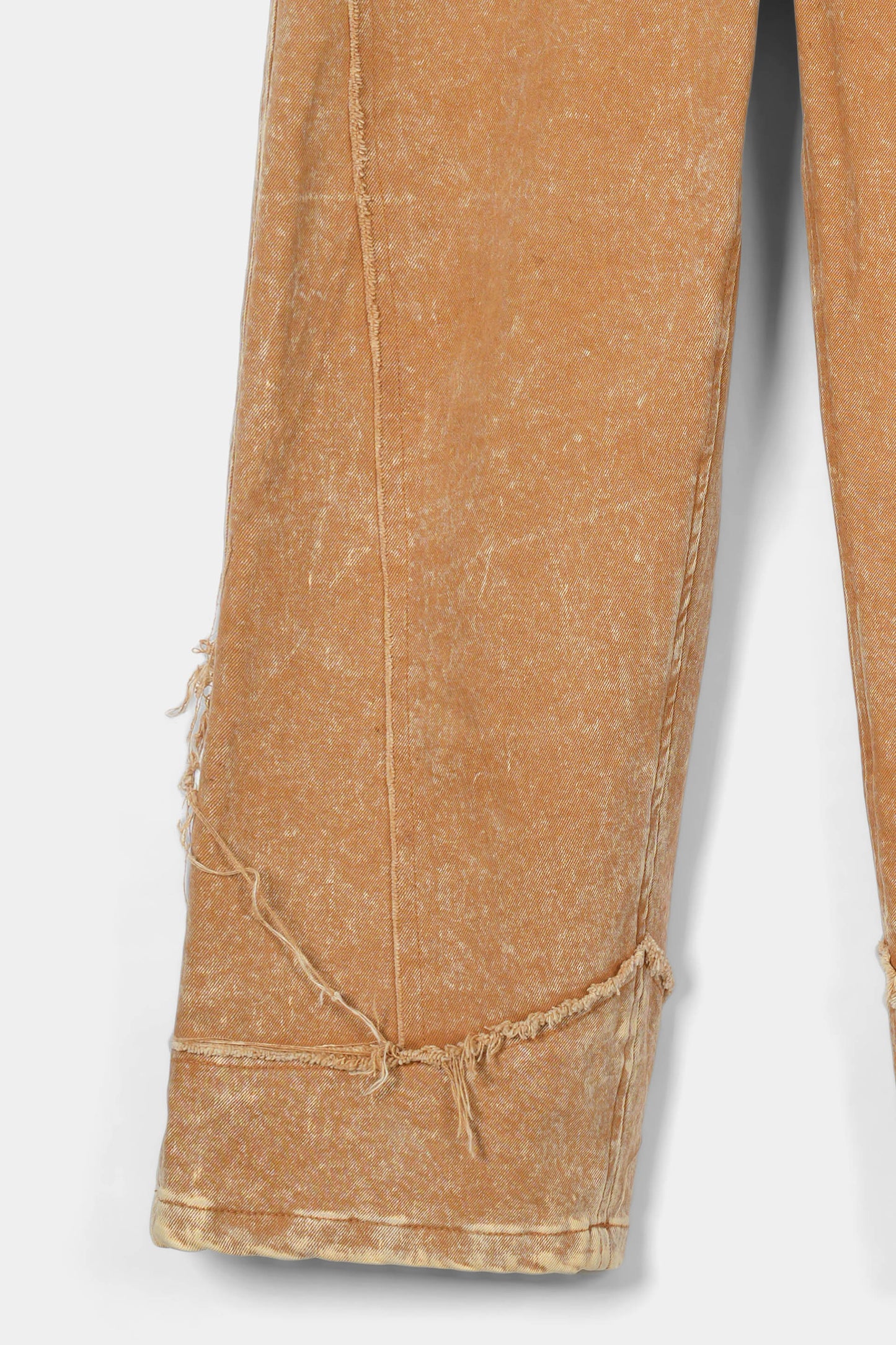 بنطال جينز شاتر بلون الخردل