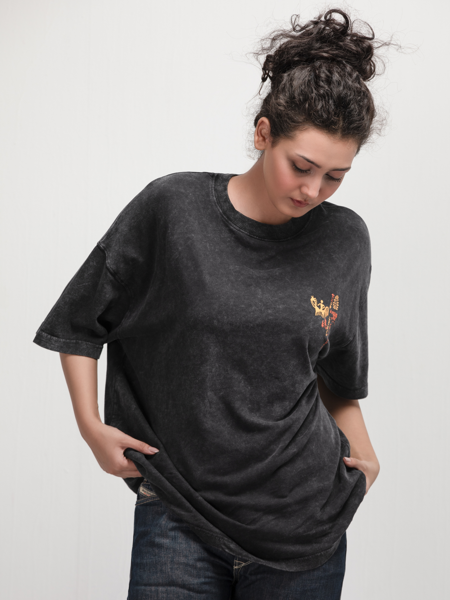 تي شيرت أسود مقاوم للأحماض