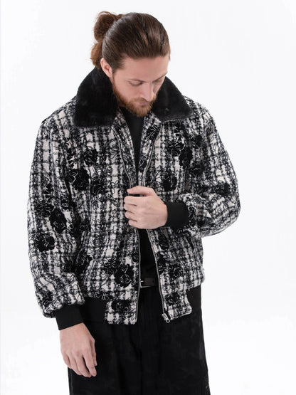 جاكيت جاكار فاخر من بتلات سوداء