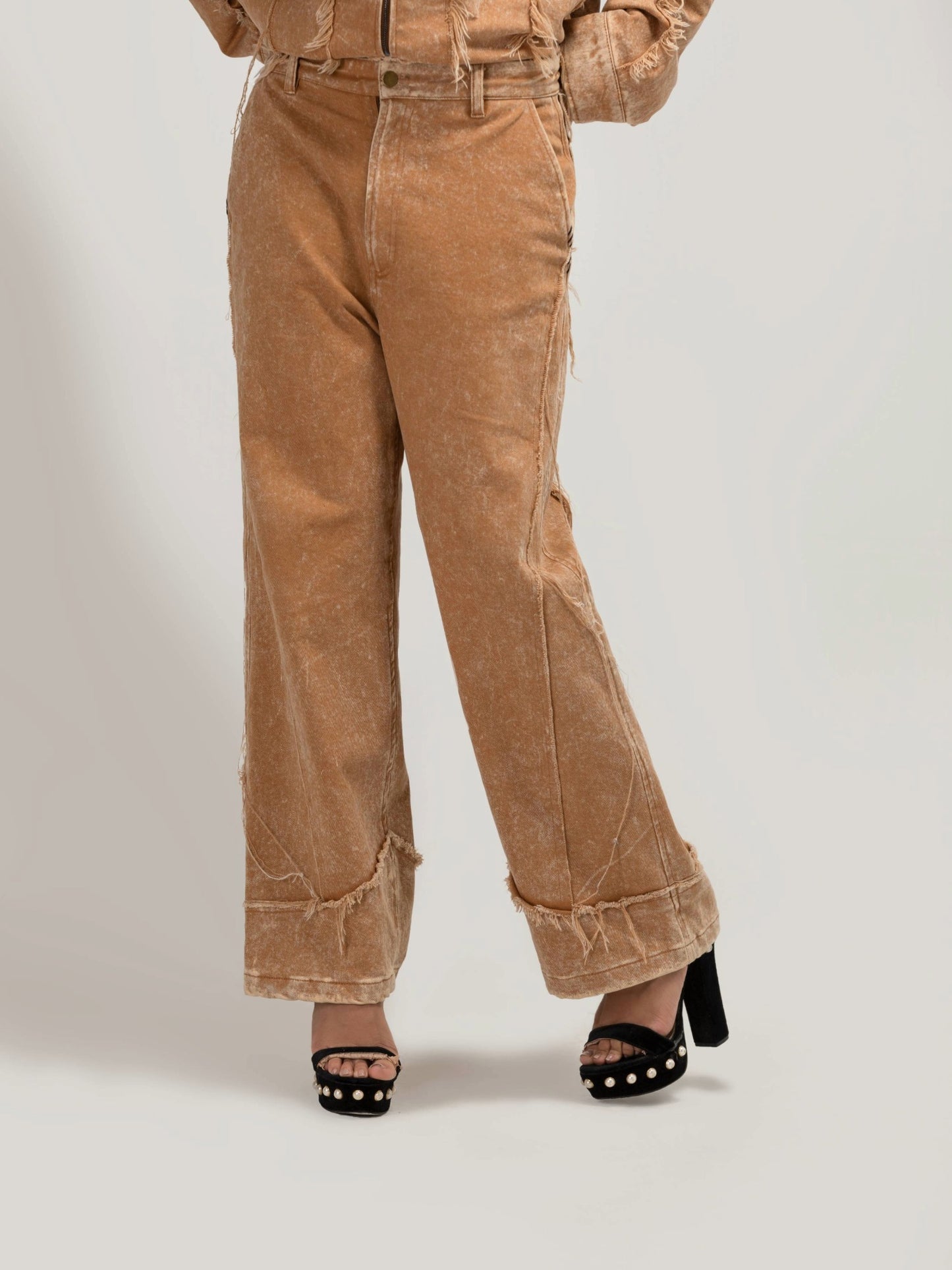 بنطال جينز شاتر بلون الخردل