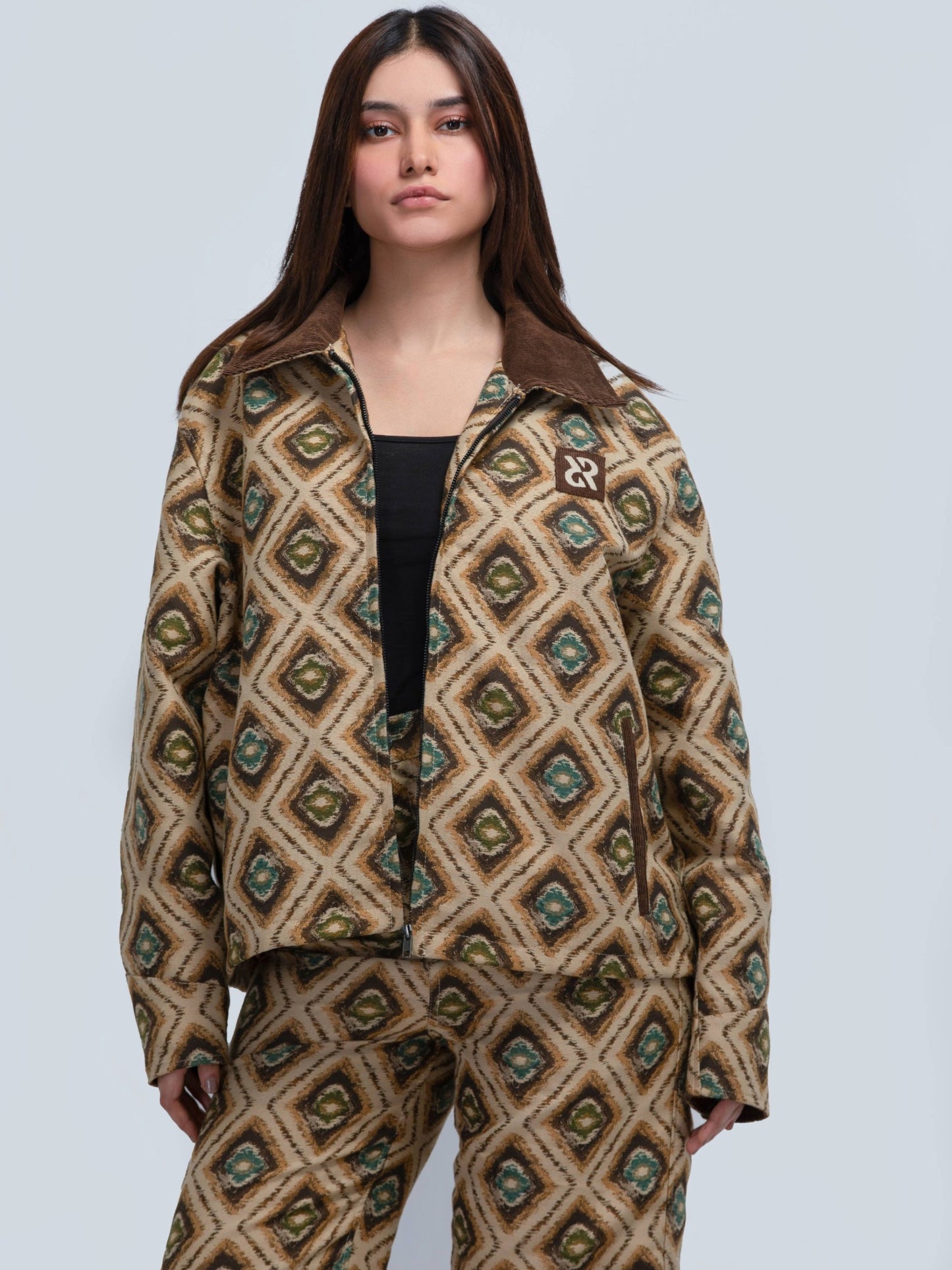 سترة منسوجة من الماس الفاخر