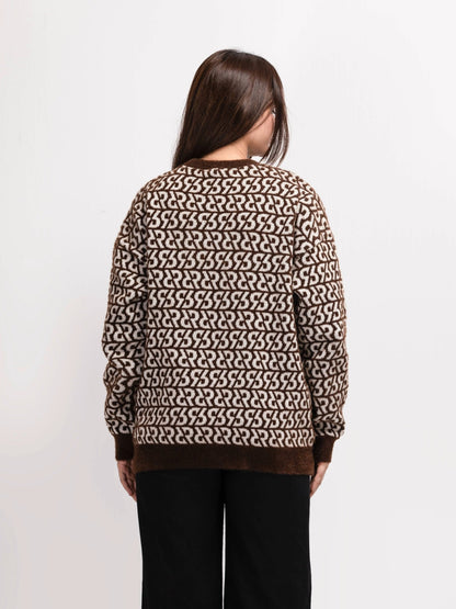 سترة بنمط متكرر مميز