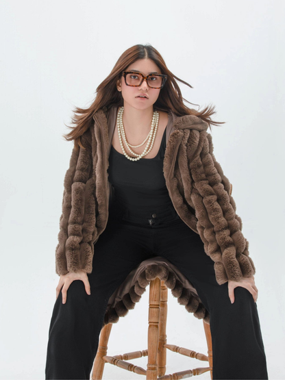 معطف ملكي طويل من القطيفة